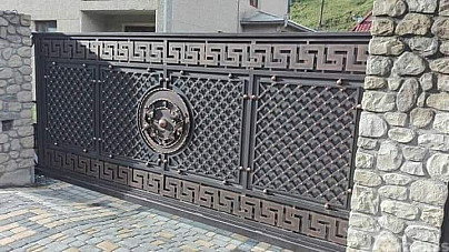 حداد كريتال فورجيه ليزر